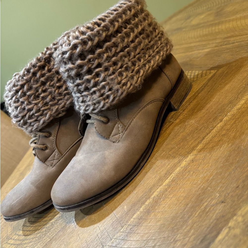 Charlotte Russe Brown Knit Cuff Boots - Picture 6 of 12